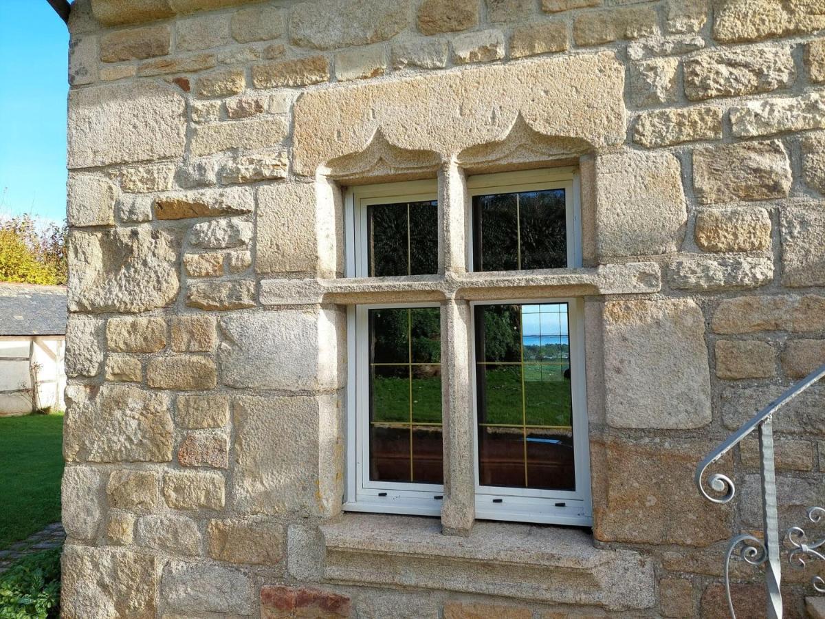 圣波勒-德莱昂Breton Granite Stone House With Fantastic Sea Views别墅 外观 照片