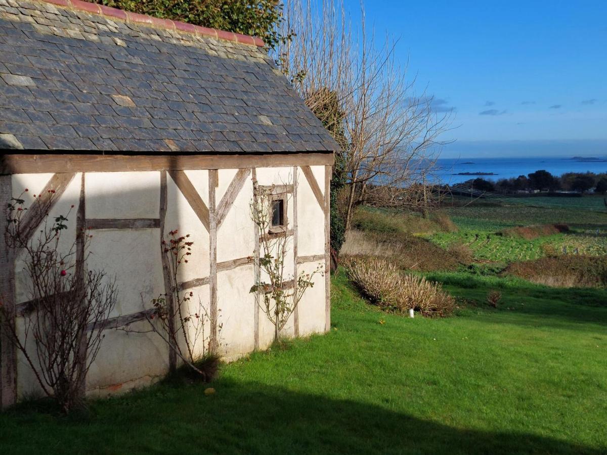 圣波勒-德莱昂Breton Granite Stone House With Fantastic Sea Views别墅 外观 照片