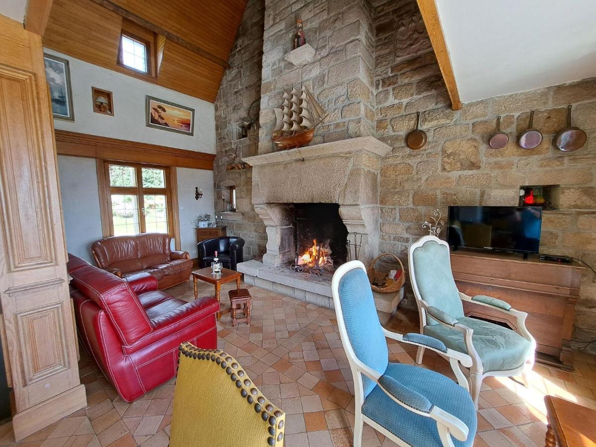 圣波勒-德莱昂Breton Granite Stone House With Fantastic Sea Views别墅 外观 照片