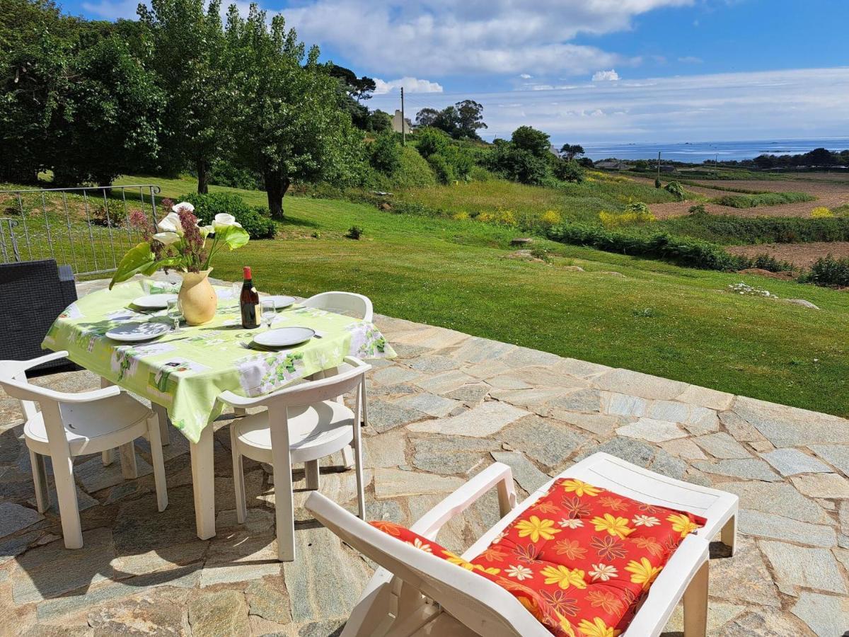 圣波勒-德莱昂Breton Granite Stone House With Fantastic Sea Views别墅 外观 照片